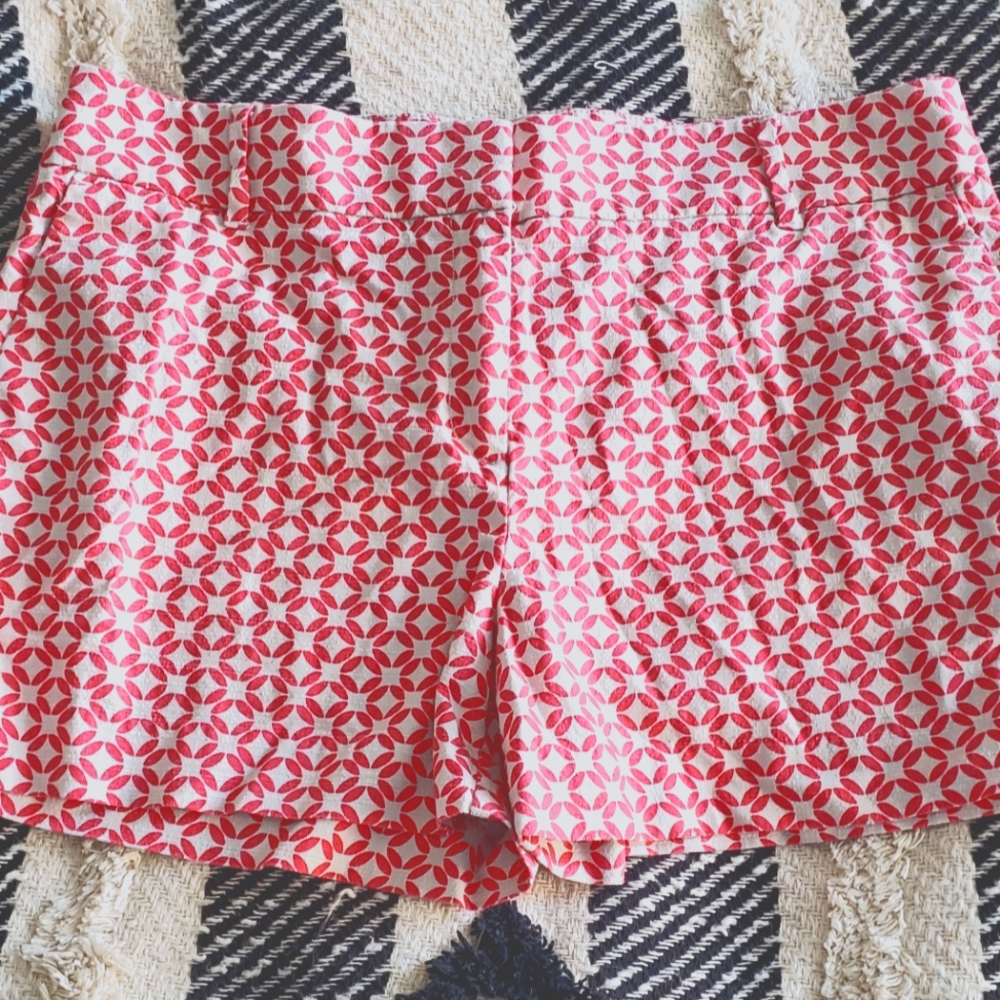 Loft size 12 pink pattern riviera short worn once
